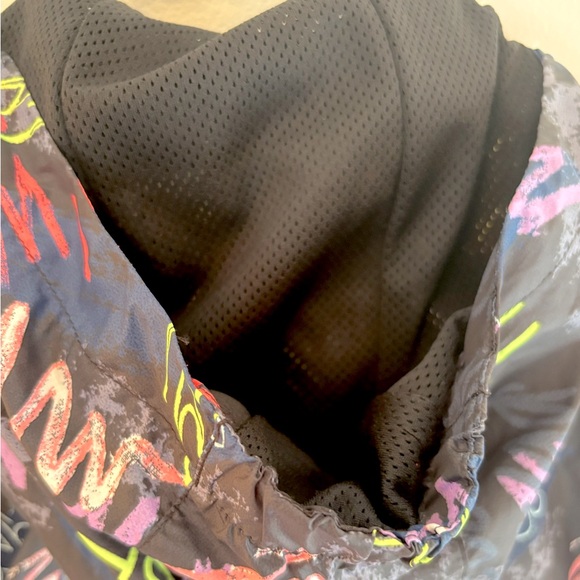 Nike Windbreaker - Picture 10 of 12